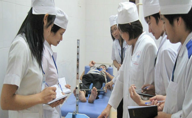 Vật lý trị liệu là phương pháp 'đánh thức' thần kinh