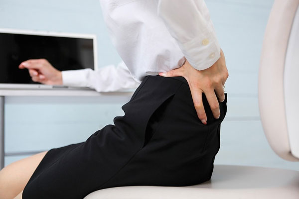 Đau vùng thắt lưng: dấu hiệu của nhiều bệnh