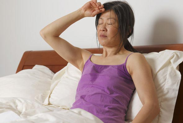 Ra mồ hôi nhiều là dấu hiệu của thận hư?