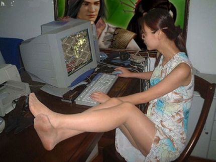 Đau lưng do tư thế ngồi không đúng