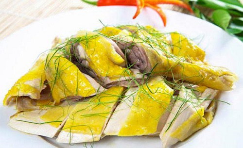 Nên ăn thịt gà trắng hay thịt gà nâu 